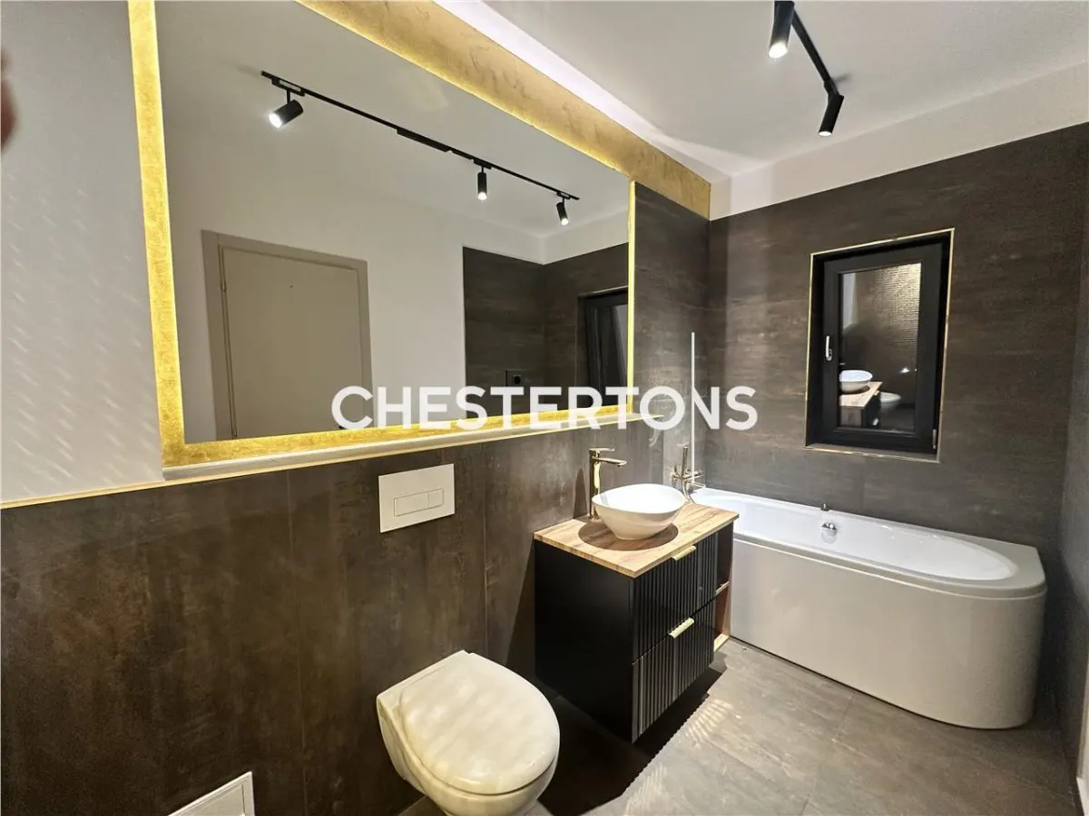 Villa de Luxe +500 m² Terrain, Domnesti - foto 16