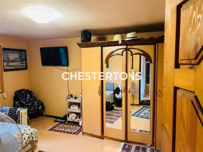 Maison Spacieuse à Vendre, Plusieurs Chambres | Quartier 23 August - foto 2