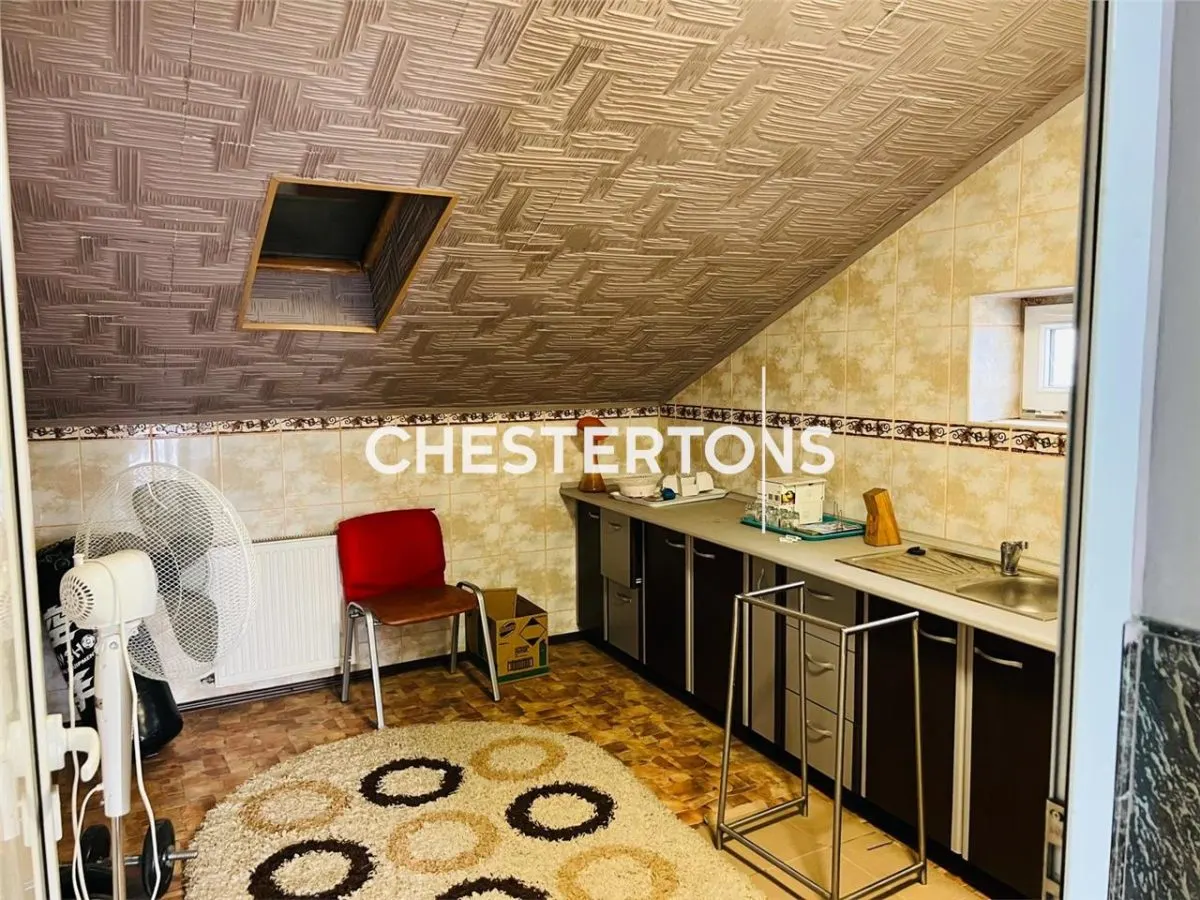Maison Spacieuse à Vendre, Plusieurs Chambres | Quartier 23 August - foto 18
