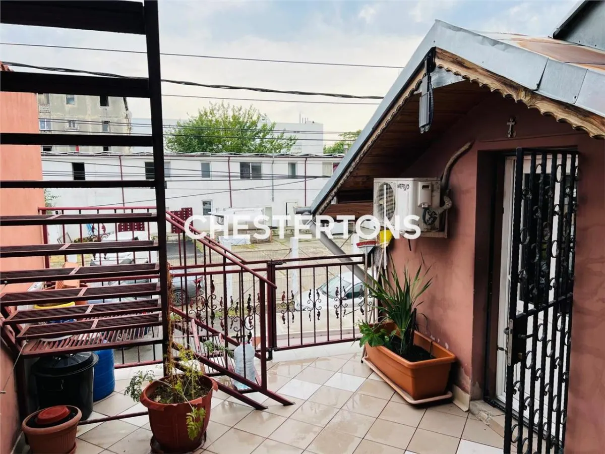 Maison Spacieuse à Vendre, Plusieurs Chambres | Quartier 23 August - foto 7