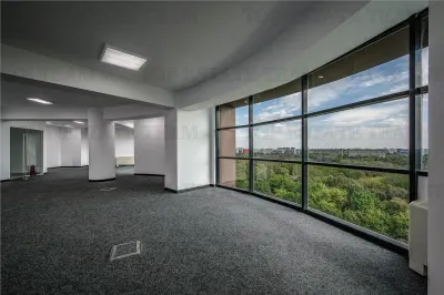 Espace Commercial avec Vue à Louer, Secteur 3 - Bucuresti