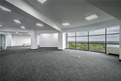 Espacio Comercial con Vistas en Alquiler en Sector 3 - foto 13