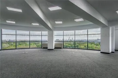 Espacio Comercial con Vistas en Alquiler en Sector 3 - foto 4