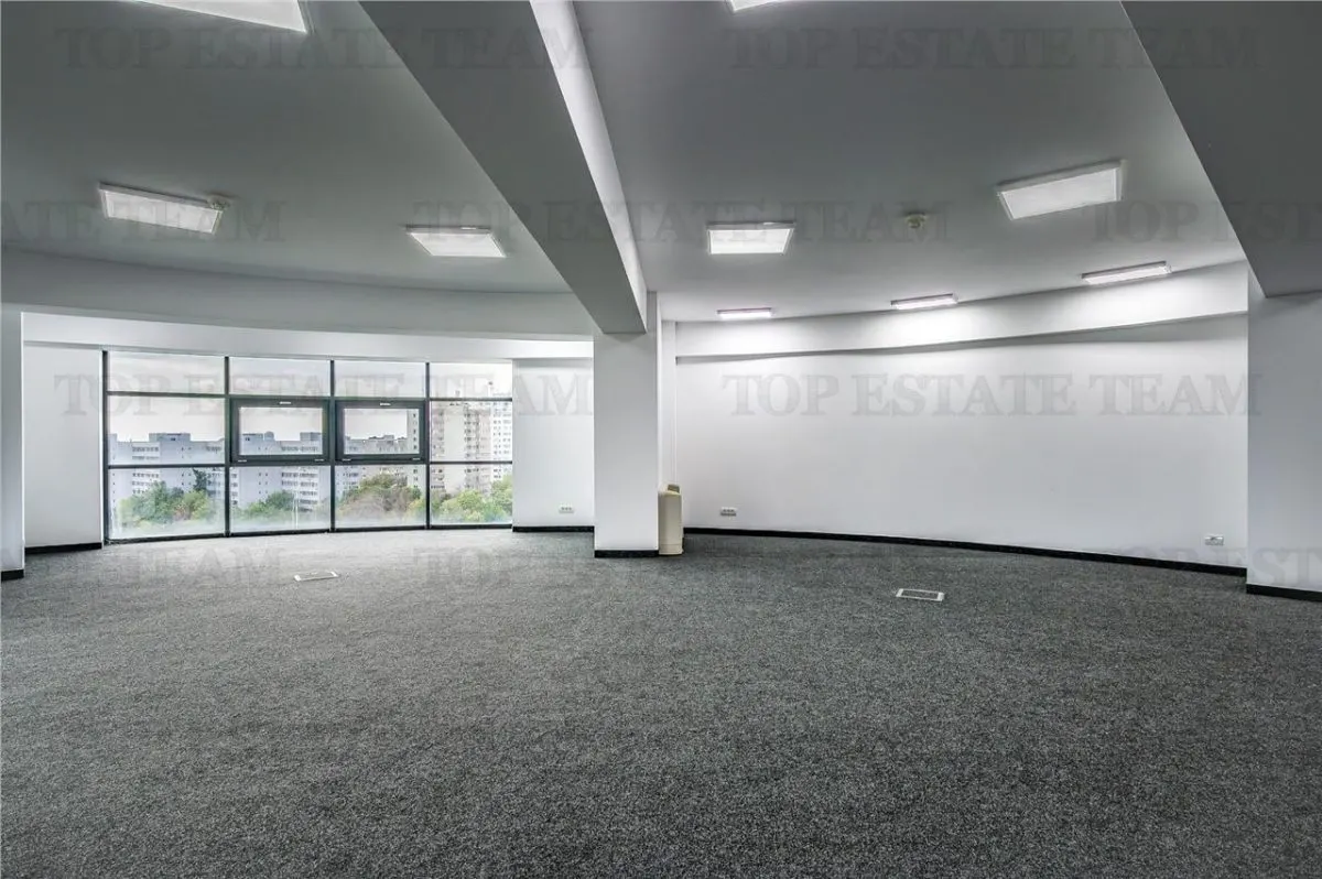 Espacio Comercial con Vistas en Alquiler en Sector 3 - foto 8