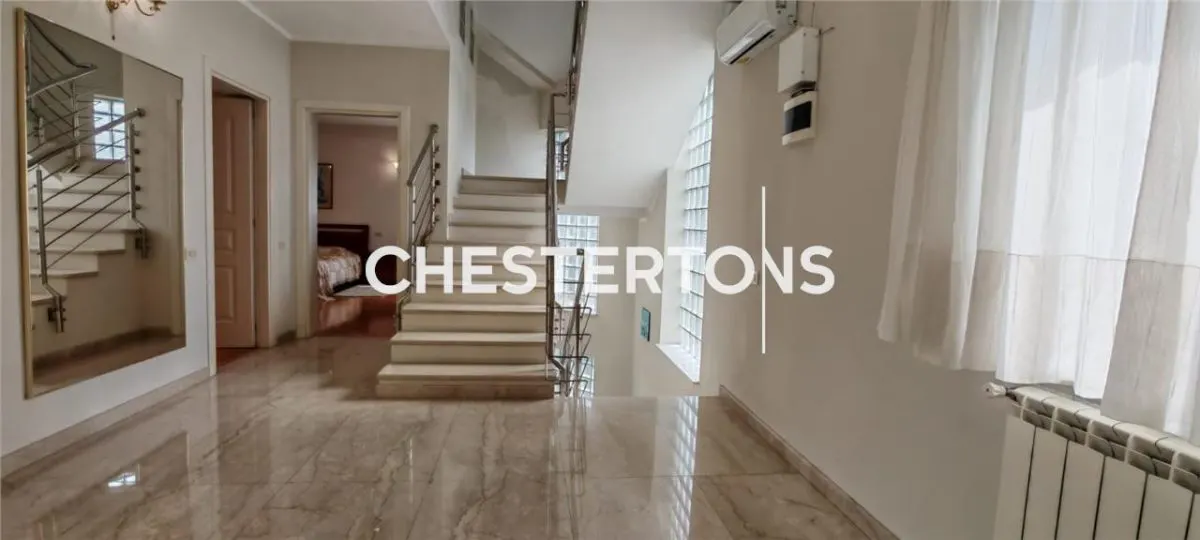 Villa Exclusive avec Piscine et Terrain de 4.500 m² à Domnesti - foto 24
