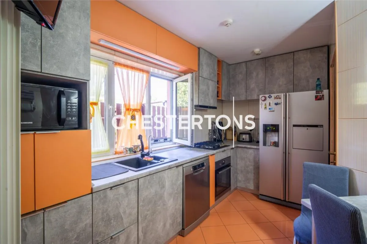 Villa Privée avec Terrain 800m² et Garage Double près de la Rocade de Bucuresti - foto 21