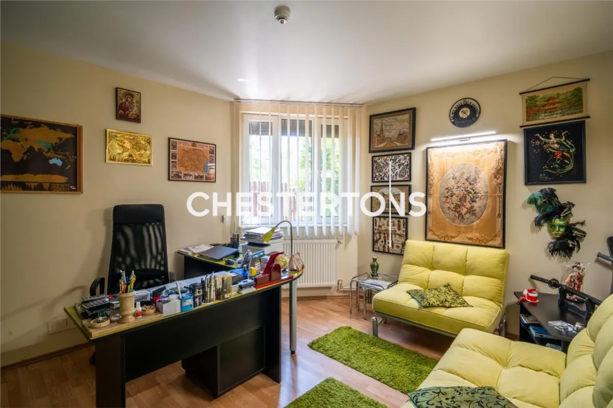 Villa Privée avec Terrain 800m² et Garage Double près de la Rocade de Bucuresti - foto 23