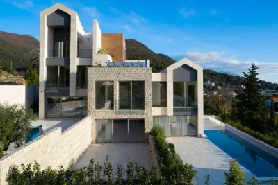 Apartamento en Venta en Tivat - Donja Lastva