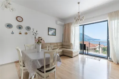 Apartamento en Venta en Budva - Becici
