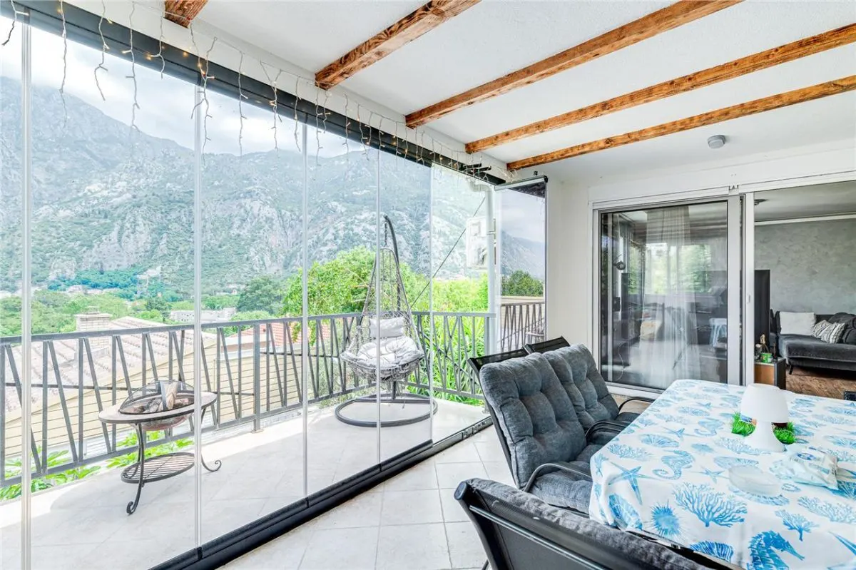 Casa en Venta en Kotor - foto 11