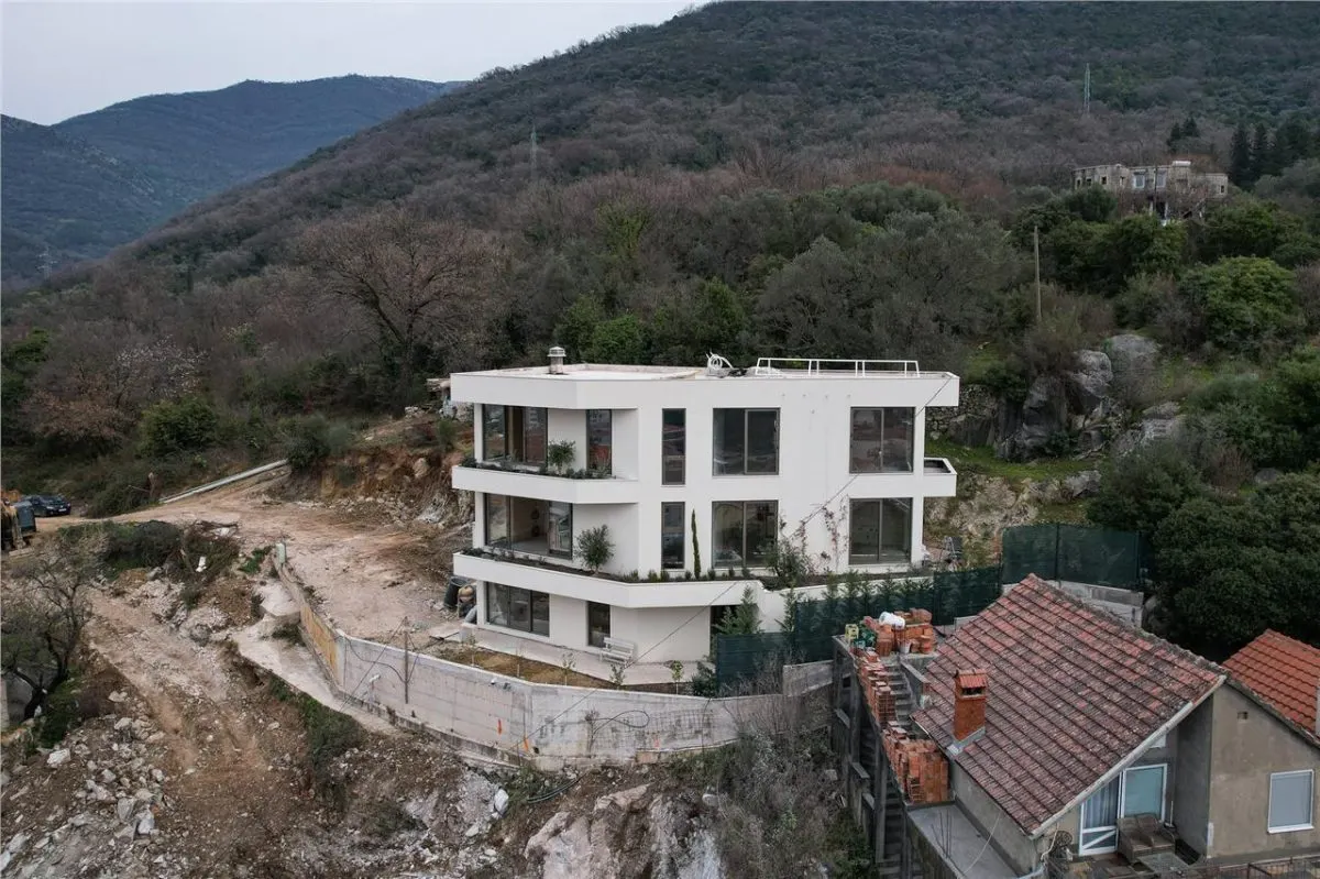 Villa en Venta en Tivat - foto 3