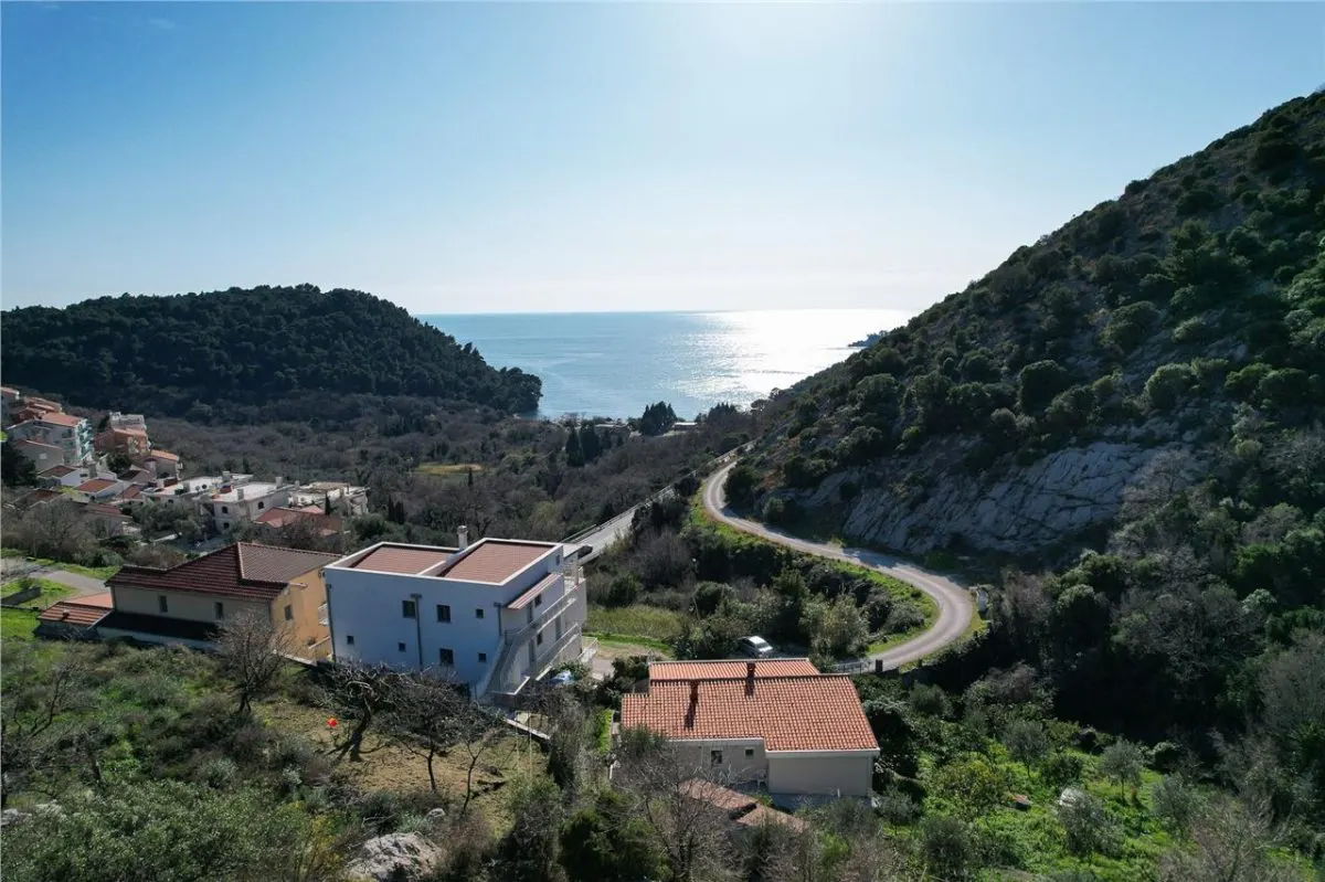 Teren de vanzare in Budva - foto 1