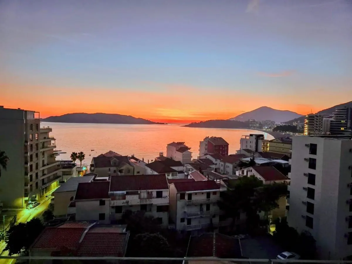 Apartamento en Venta en Budva - foto 1