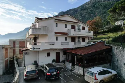 Hotel en Venta en Kotor - Prcanj