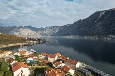 Hotel en Venta en Kotor - foto 12