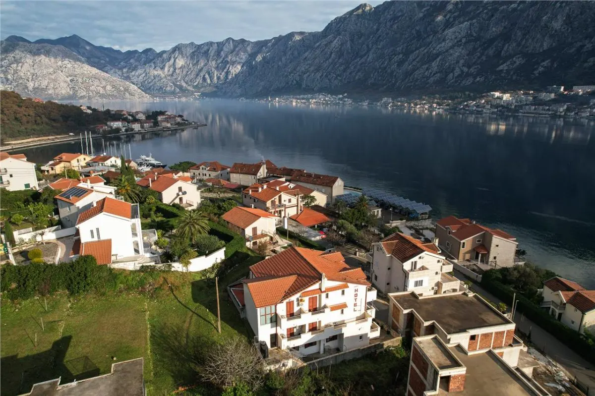 Hotel en Venta en Kotor - foto 10