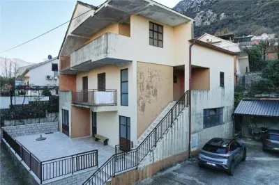 Maison à Vendre à Kotor - foto 2