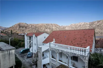 Maison à Vendre à Kotor - foto 14