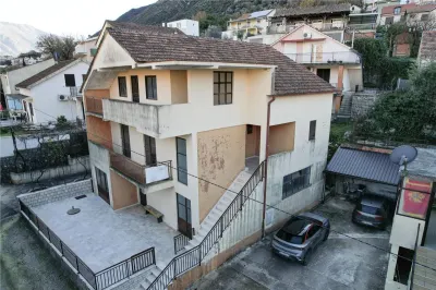 Maison à Vendre à Kotor - foto 3