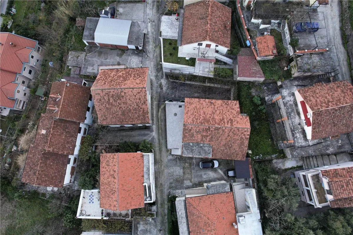 Maison à Vendre à Kotor - foto 5