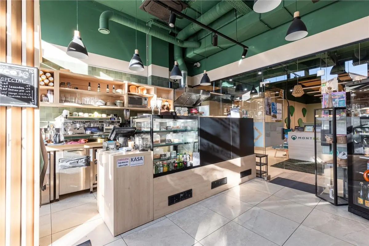 Espacio Comercial en Venta en Budva - foto 5