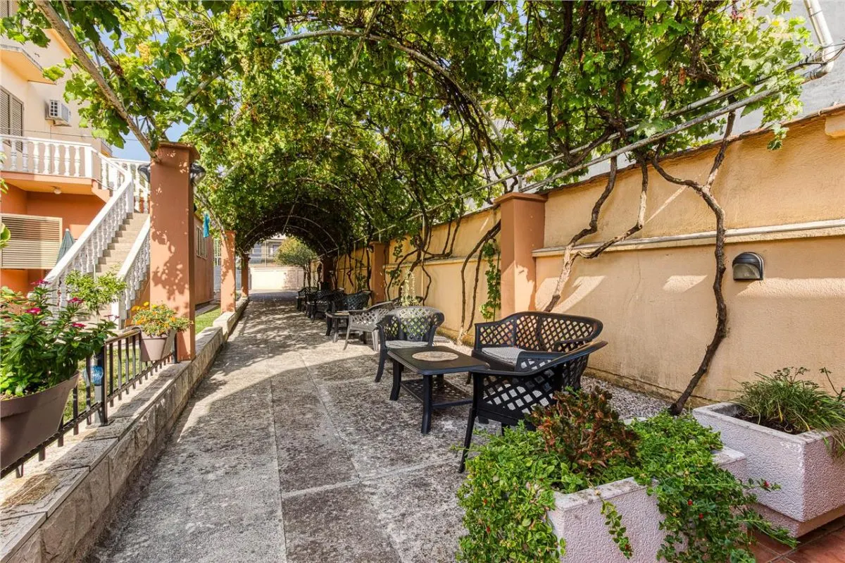Villa à Vendre à Budva - foto 2