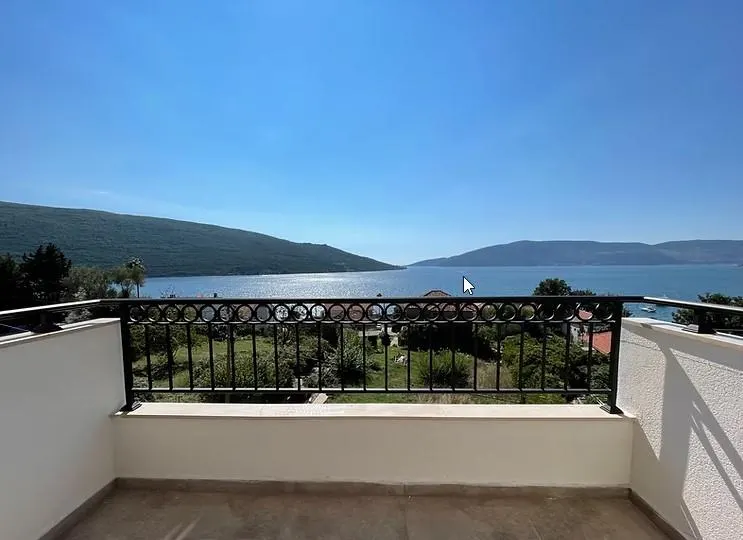 Apartamento en Venta en Tivat - foto 3