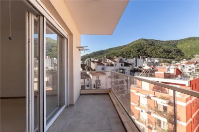 شقة للبيع في بودفا - Budva