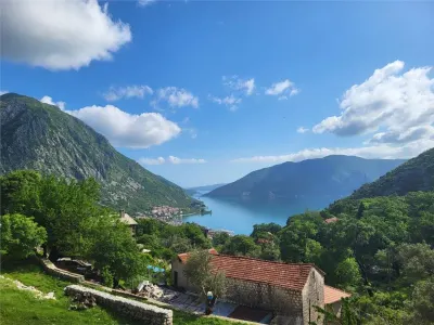Terrain à Vendre à Kotor - Risan