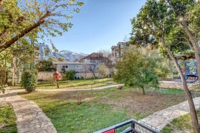 Maison à Vendre à Kotor - foto 8