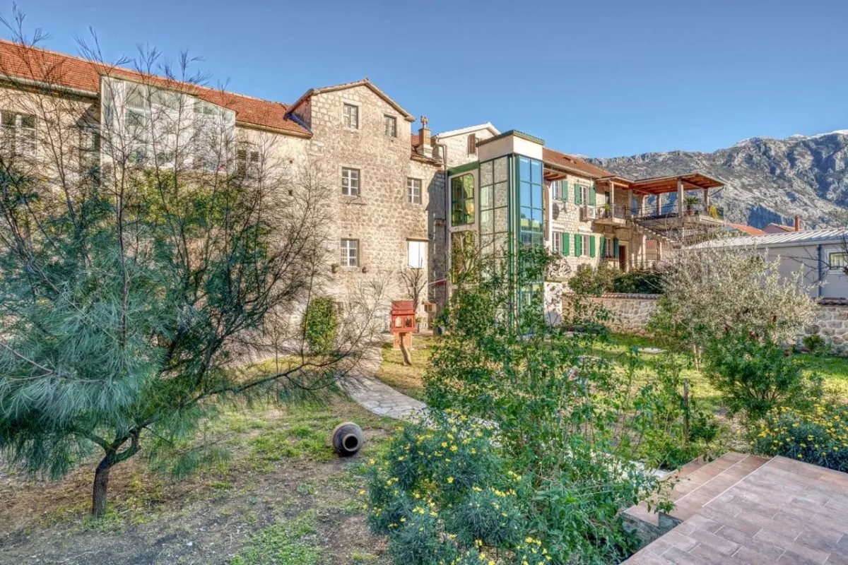 Maison à Vendre à Kotor - foto 9