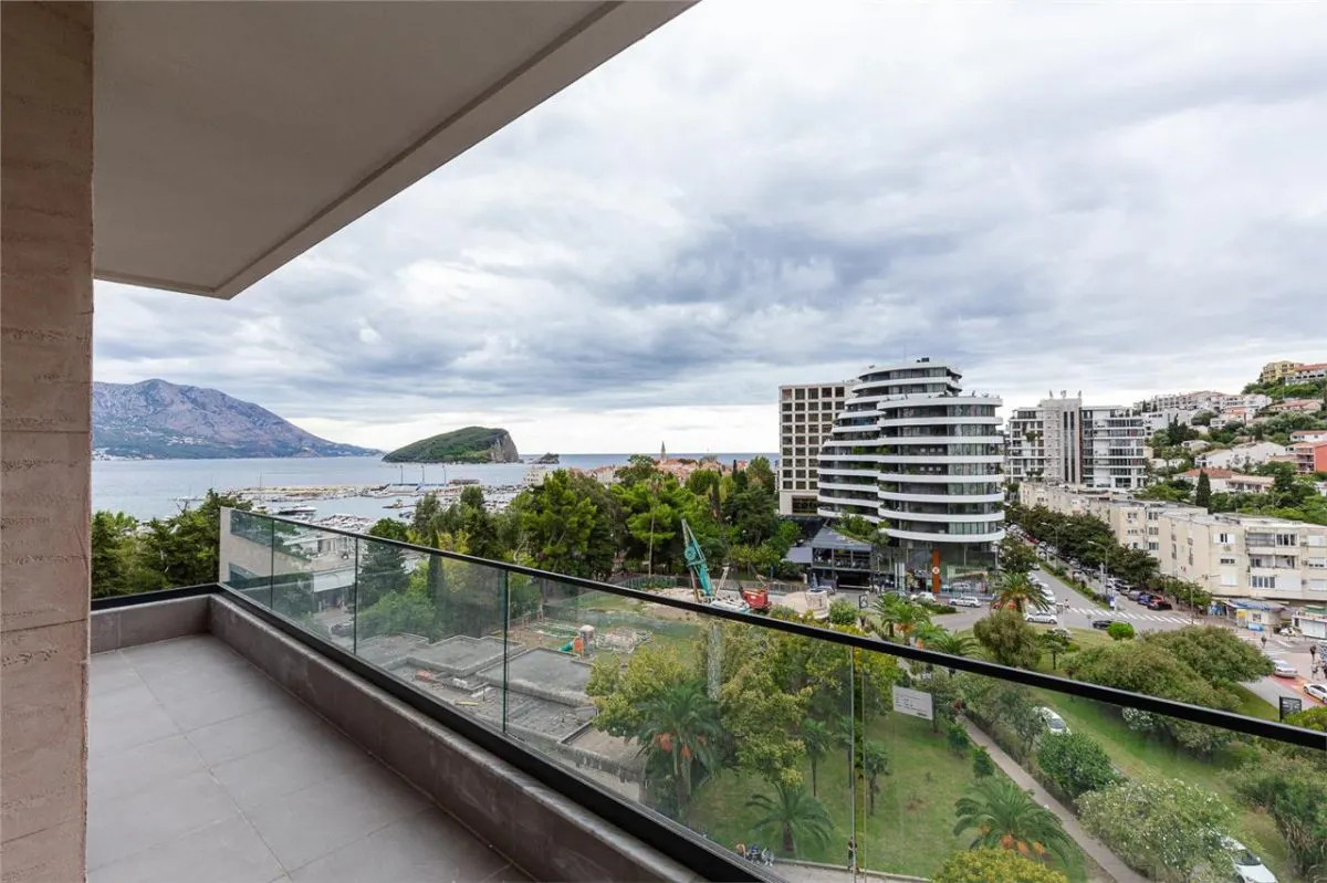Apartment for Sale in Budva - foto 1