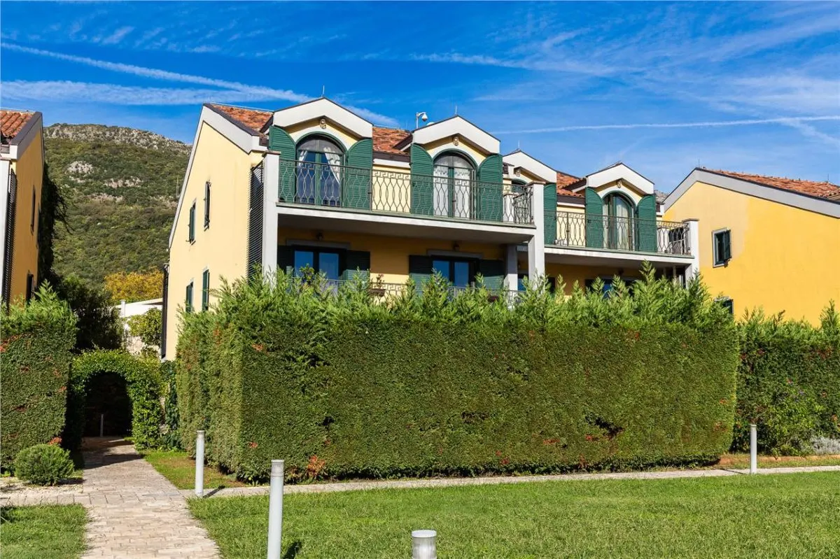 House for Sale in Kotor - foto 12