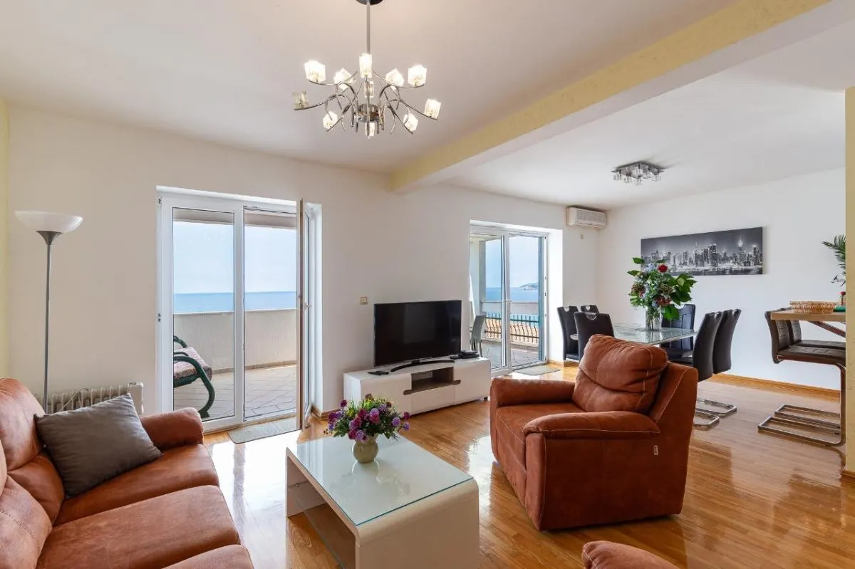 Apartament de vanzare in Budva - foto 1