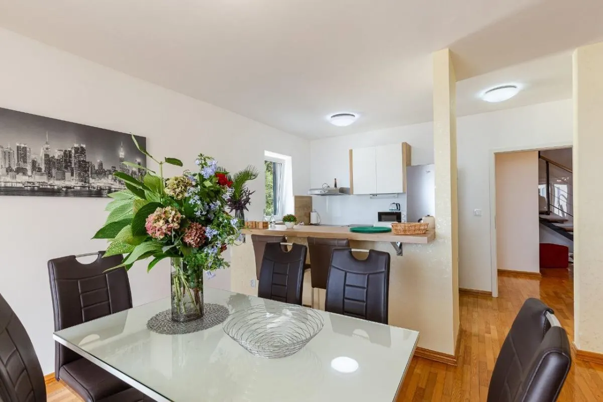 Apartament de vanzare in Budva - foto 4