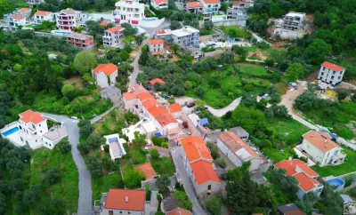 Terrain à Vendre à Budva - Rezevici