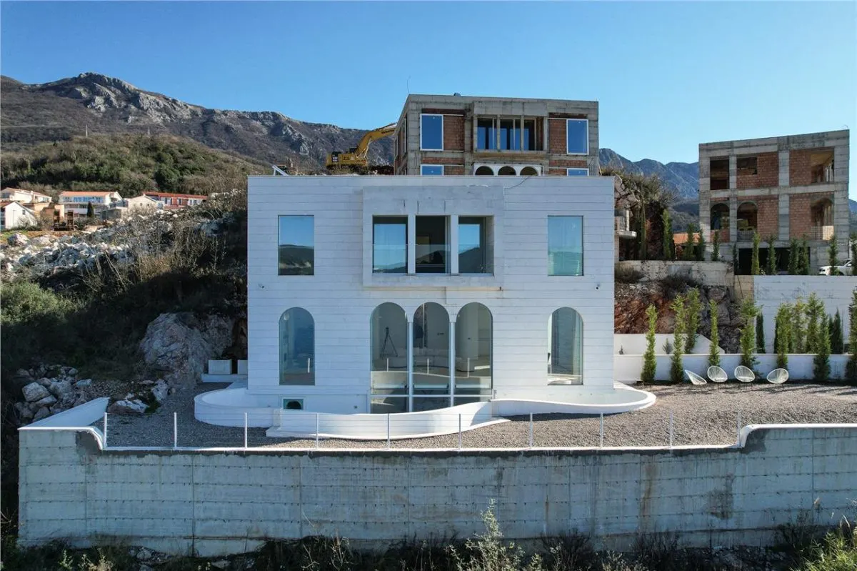 Villa en Venta en Budva - foto 2