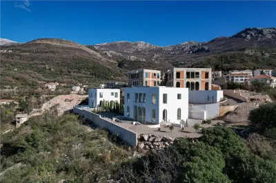 Villa en Venta en Budva - foto 3