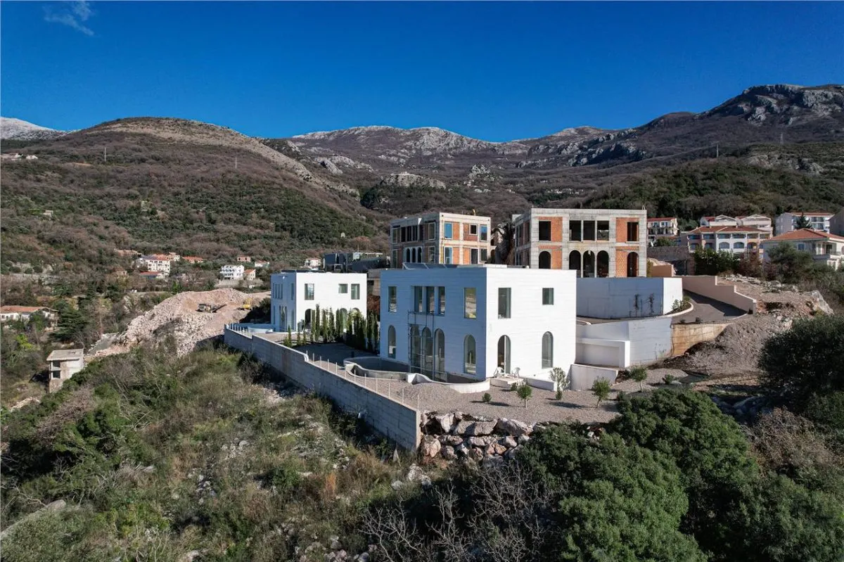 Villa en Venta en Budva - foto 3