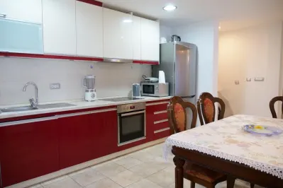Espacio Comercial en Venta en Budva - foto 4