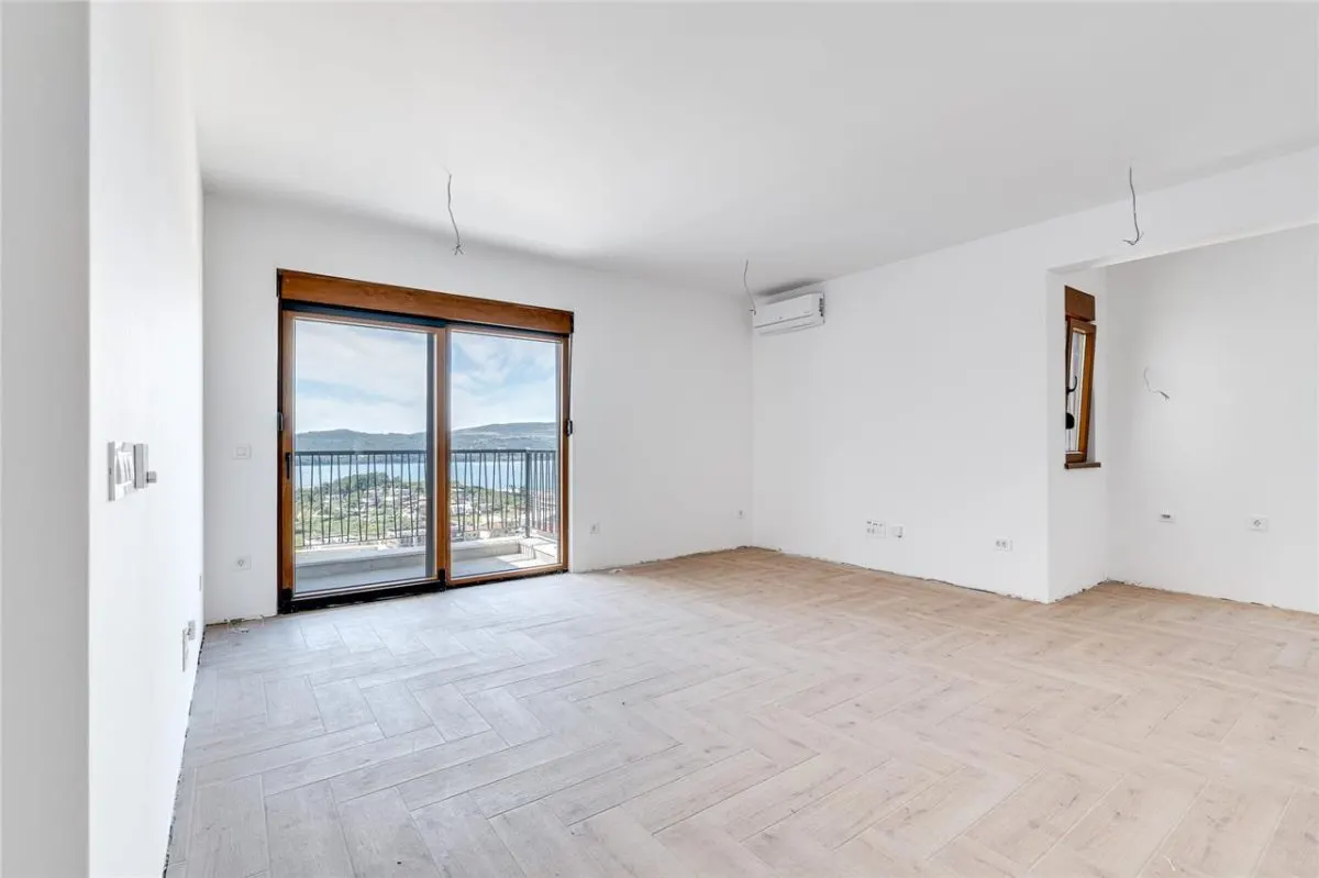 Apartament de vanzare in Tivat - foto 1
