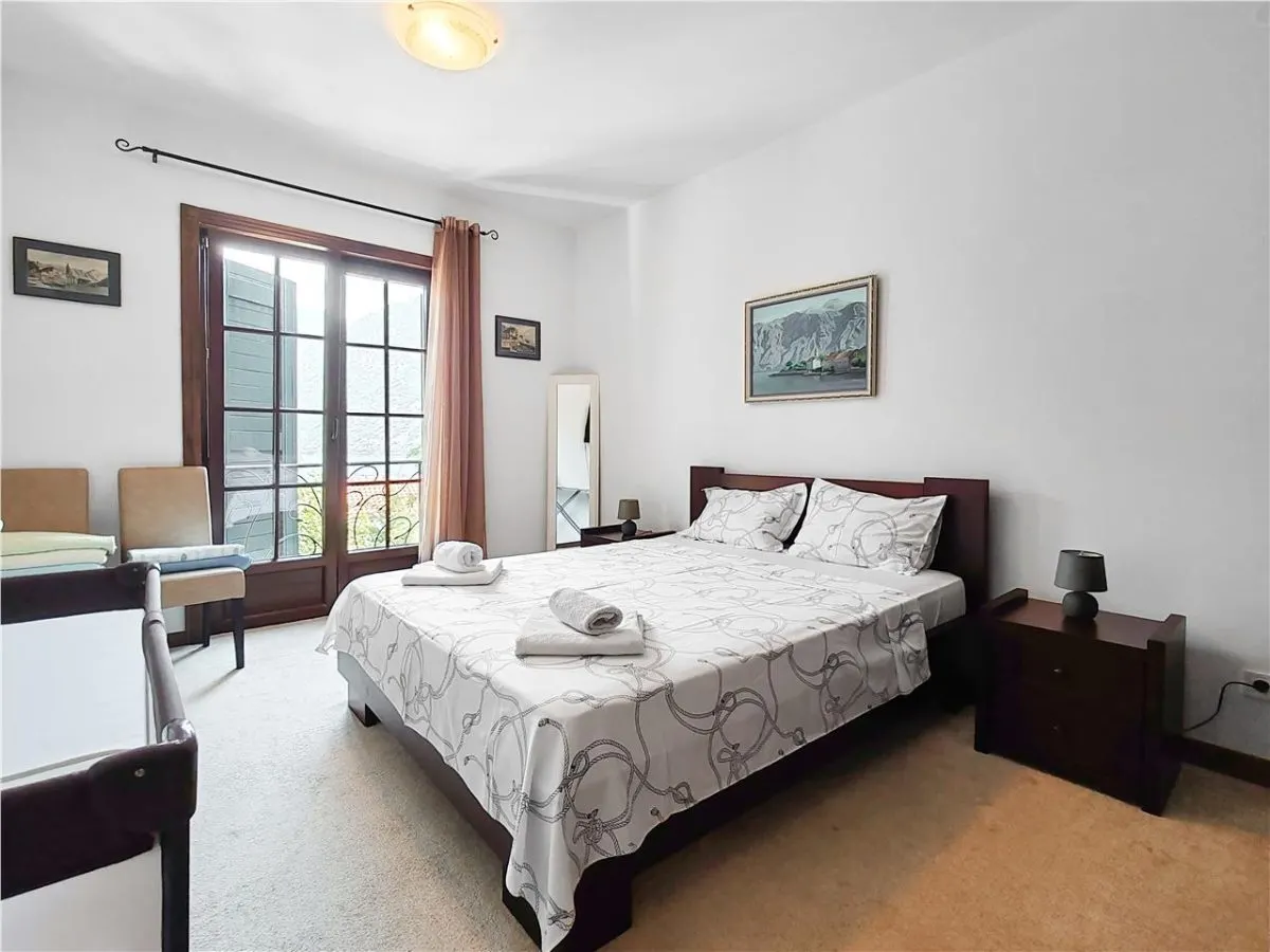Apartamento en Venta en Kotor - foto 11