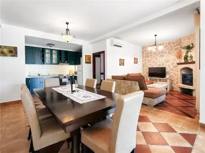 Apartamento en Venta en Kotor - foto 6
