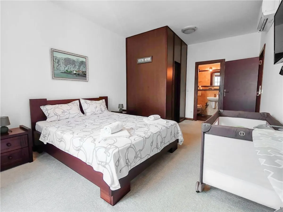 Apartamento en Venta en Kotor - foto 8