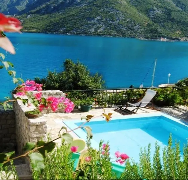 Apartamento en Venta en Kotor - foto 9