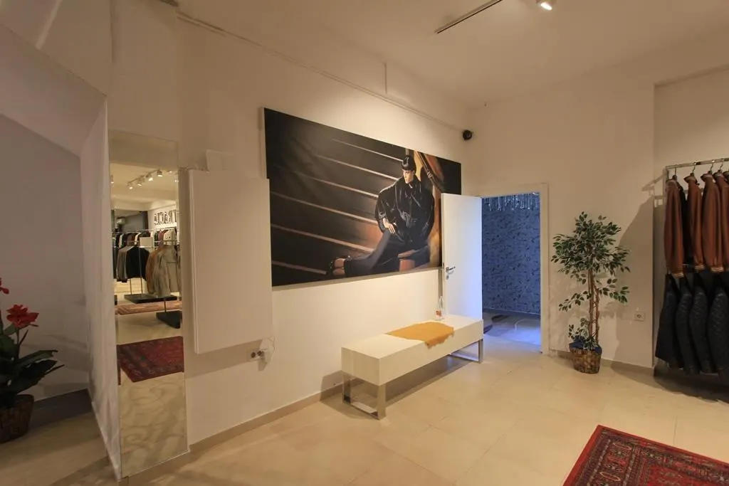 Espacio Comercial en Venta en Budva - foto 2