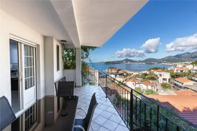 شقة للبيع في بودفا - Sveti Stefan