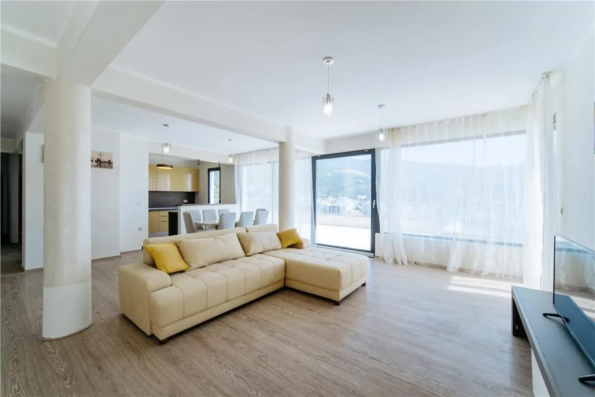 Apartamento en Venta en Budva - foto 1