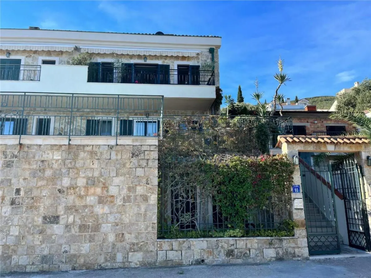 Apartamento en Venta en Tivat - foto 11