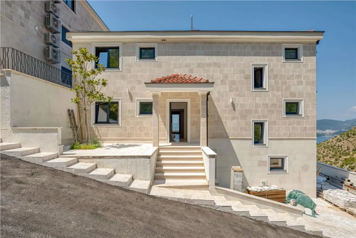 Villa en Venta en Budva - foto 3